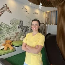 Uzm. Dt. Merve Görcek — Muğla. Portre fotoğrafı.