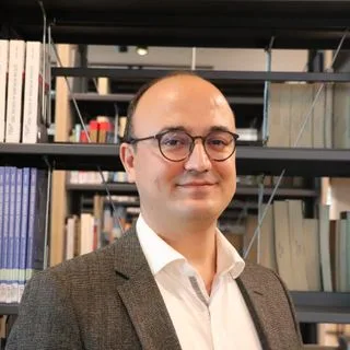 Kl. Psk. Dr. Levent Kurt — Çorlu, Tekirdağ. Portre fotoğrafı.