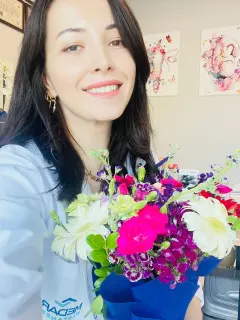Op. Dr. Betül Yıldız profilinde yer alan galeri fotoğrafı.