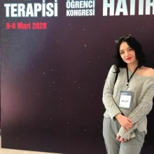 Dkt. Bahar Ehi — Dil ve Konuşma Terapisi. Portre fotoğrafı.