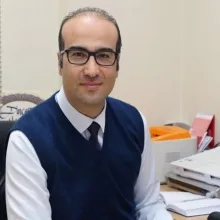 Doç. Dr. Dinçer Uysal — Kalp Ve Damar Cerrahisi, Isparta. Portre fotoğrafı.