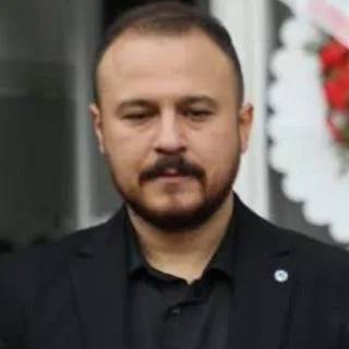 Dt. Hasan Ali Öztaşdönderen — Diş Hekimi, Gaziantep. Portre fotoğrafı.