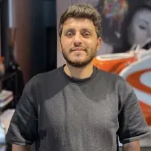 Dyt. Mahir Tekgöz — Diyetisyen. Portre fotoğrafı.