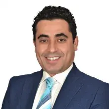 Uzm. Dr. Veli Kurt — Çocuk ve Ergen Psikiyatrisi, İstanbul. Portre fotoğrafı.