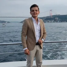 Dyt. Fatih Eker — Diyetisyen. Portre fotoğrafı.