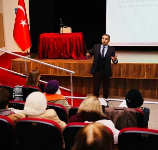 Doç. Dr. Hasan Armağan Uysal profilinde yer alan galeri fotoğrafı.