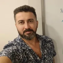 Op. Dr. Süleyman Deniz Kahraman — Genel Cerrahi, Eskişehir. Portre fotoğrafı.