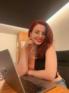 Dkt. Yağmur Uslu profilinde yer alan galeri fotoğrafı.