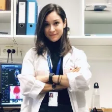 Uzm. Dr. Esra Kaya Kocabaş — Kardiyoloji, Turgutlu, Manisa. Portre fotoğrafı.