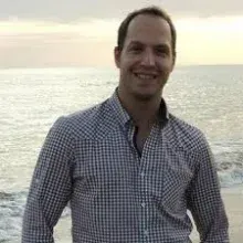 Uzm. Dr. Serkan Özben — Nöroloji, Muratpaşa, Antalya. Portre fotoğrafı.