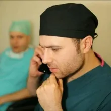 Op. Dr. Mehmet Oğuz Kaan Önder — Kulak Burun Boğaz, İstanbul. Portre fotoğrafı.