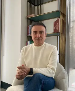 Uzm. Dr. Mehmet Portakal profilinde yer alan galeri fotoğrafı.