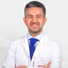 Dr. Öğr. Üyesi Serhat Buldur — Genel Cerrahi, Karşıyaka, İzmir. Portre fotoğrafı.