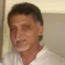 Uzm. Dr. Feridun Çiftçi — Endokrinoloji Ve Metabolizma Hastalıkları, Antalya. Portre fotoğrafı.