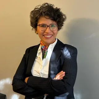 Uzm. Dr. Tuğba Didem Kuşcu — Çocuk ve Ergen Psikiyatrisi, İstanbul. Portre fotoğrafı.