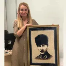 Prof. Dr. Aylin Eryılmaz — Kulak Burun Boğaz, Aydın. Portre fotoğrafı.