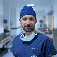 Op. Dr. Batuhan Üstün — Kadın Hastalıkları Ve Doğum, Tekirdağ. Portre fotoğrafı.