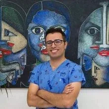 Dr. Dt. Uğur Tokay — Kocaeli. Portre fotoğrafı.
