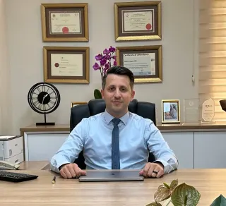 Doç. Dr. Nebil Akdoğan profilinde yer alan galeri fotoğrafı.