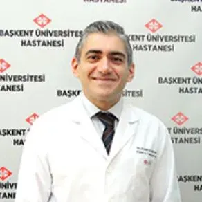 Doç. Dr. Bahtiyar Haberal — Ortopedi Ve Travmatoloji, Çankaya, Ankara. Portre fotoğrafı.