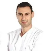 Uzm. Fzt. Orhan Ersan Mescigil — Fizyoterapi Ve Rehabilitasyon, Manisa. Portre fotoğrafı.