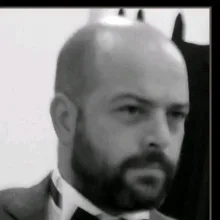 Uzm. Dr. İsmet Kazım Yazıcı — İç Hastalıkları, İstanbul. Portre fotoğrafı.