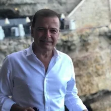 Uzm. Dr. Seran Şimşir — Anesteziyoloji Ve Reanimasyon, İstanbul. Portre fotoğrafı.