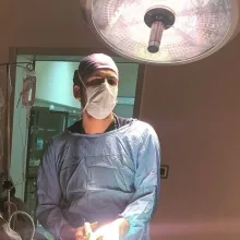Op. Dr. Ozan Karadeniz — Kadın Hastalıkları Ve Doğum. Portre fotoğrafı.