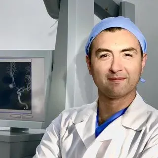 Doç. Dr. Barış Küçükyürük — Beyin Ve Sinir Cerrahisi, Fatih, İstanbul. Portre fotoğrafı.