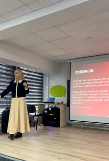 Uzm. Psk. Beyza Kuzhan Karakaş profilinde yer alan galeri fotoğrafı.