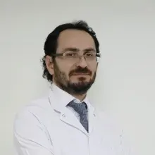 Doç. Dr. Süleyman Sami Çakır — Üroloji, İstanbul. Portre fotoğrafı.