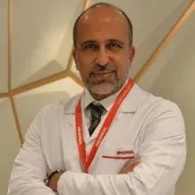 Doç. Dr. Aşkın Ali Korkmaz — Kalp Ve Damar Cerrahisi, Bahçelievler, İstanbul. Portre fotoğrafı.