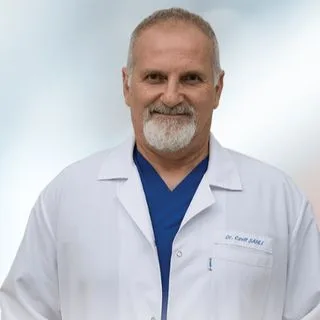 Op. Dr. Cavit Şanlı — Kulak Burun Boğaz, Pendik, İstanbul. Portre fotoğrafı.