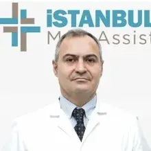 Prof. Dr. Hakan Cıncık — Kulak Burun Boğaz, İstanbul. Portre fotoğrafı.