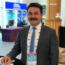 Doç. Dr. İsmail İştemen — Beyin Ve Sinir Cerrahisi, Yüreğir, Adana. Portre fotoğrafı.