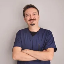 Dr. Dt. Onur Sorkun — Bakırköy, İstanbul. Portre fotoğrafı.