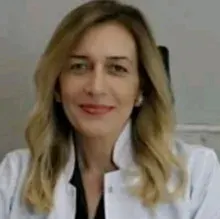 Uzm. Dr. Aslıhan Kuşvuran — Fiziksel Tıp Ve Rehabilitasyon, Adana. Portre fotoğrafı.