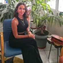 Psk. Gonca Cihan — Psikoloji, İzmir. Portre fotoğrafı.