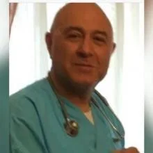 Prof. Dr. Halil İbrahim Güllü — Tıbbi Onkoloji, Altındağ, Ankara. Portre fotoğrafı.