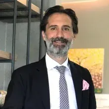 Prof. Dr. Nevzat Selim Gökay — Ortopedi Ve Travmatoloji, İstanbul. Portre fotoğrafı.