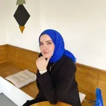 Dyt. Hüsniye Barsal — Diyetisyen, Antalya. Portre fotoğrafı.