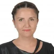 Kl. Psk. Hülya Arslan Kaba — Psikoloji, İstanbul. Portre fotoğrafı.