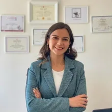 Dyt. Burcu Bekeç — Diyetisyen, Ankara. Portre fotoğrafı.