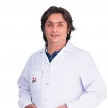 Op. Dr. Erdem Şentatar — Genel Cerrahi, Silivri, İstanbul. Portre fotoğrafı.