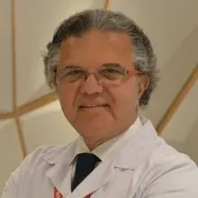 Prof. Dr. Ufuk Özkaya — Ortopedi Ve Travmatoloji, Bahçelievler, İstanbul. Portre fotoğrafı.