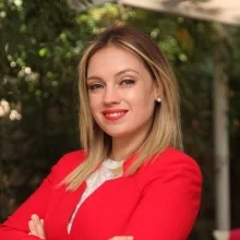 Op. Dr. Sibel Orçan — Kadın Hastalıkları Ve Doğum, Ankara. Portre fotoğrafı.