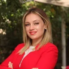 Op. Dr. Sibel Orçan — Kadın Hastalıkları Ve Doğum, Ankara. Portre fotoğrafı.
