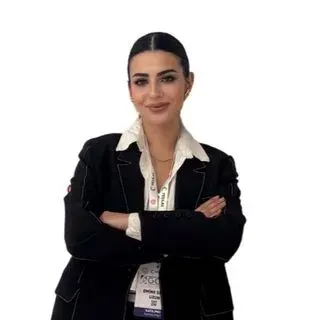 Psk. Emine Sena Uzun — Psikoloji, İstanbul. Portre fotoğrafı.