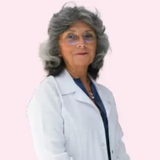 Uzm. Dr. Sema Targıt Akbaşak — Nöroloji, Beşiktaş, İstanbul. Portre fotoğrafı.