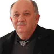 Uzm. Dr. Sungur Turan — İç Hastalıkları, Bilecik. Portre fotoğrafı.